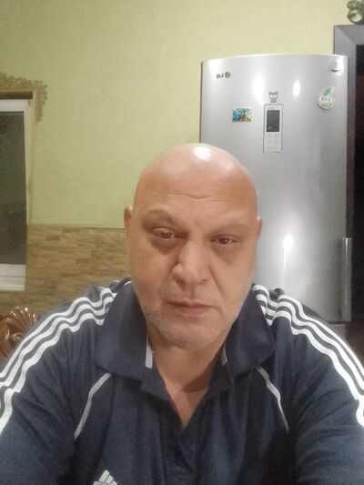  ,   Maksim, 51 ,   ,   , c 