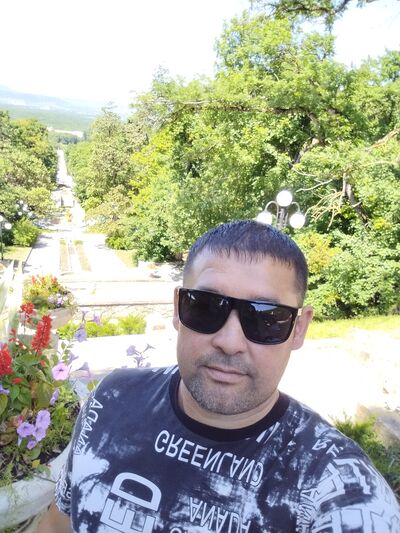  ,   Ulan, 44 ,   ,   