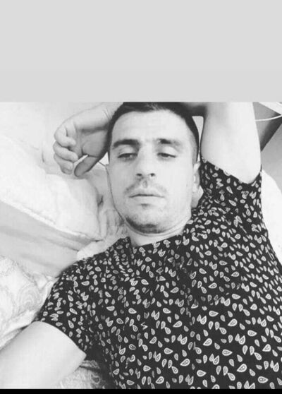  ,   Deni, 37 ,   ,   