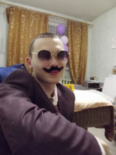  ,   Kira, 25 ,   ,   