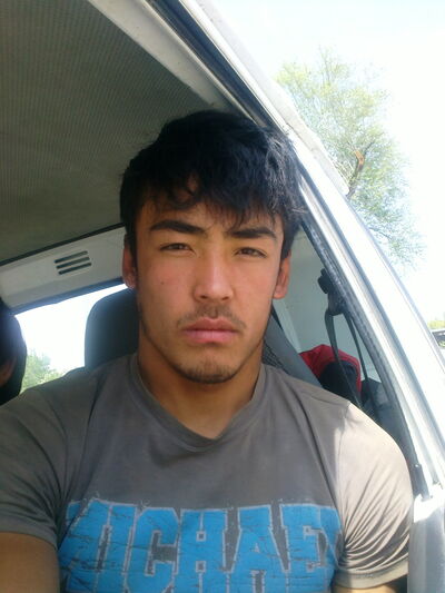  ,   Adik, 33 ,   