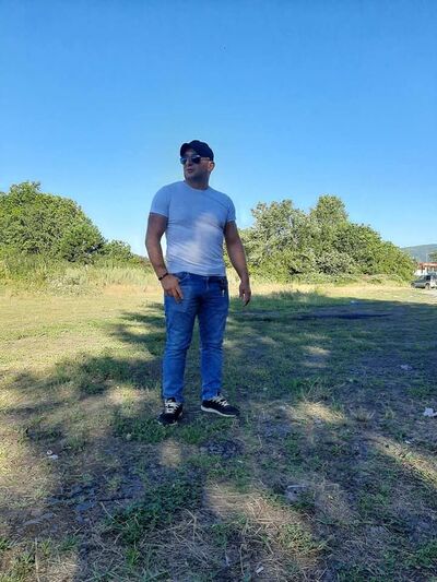  ,   Nugo, 42 ,   ,   , c 