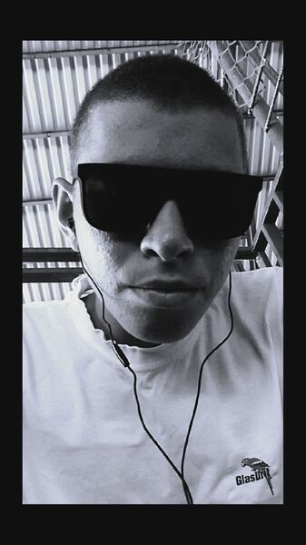  ,   Oleg, 22 ,   