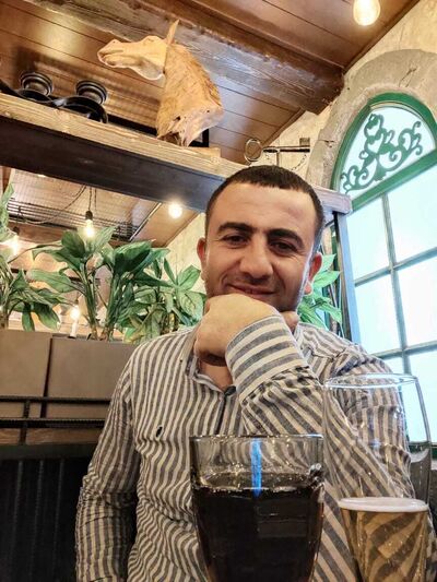  ,   Artur, 34 ,   ,   