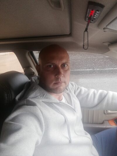  ,   ILYA, 43 ,     , c 