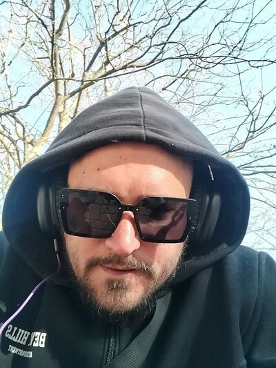  --,   Ilya, 40 ,   c 