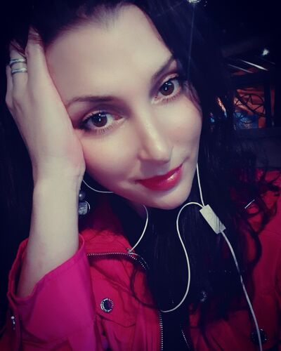  ,   Anastasia, 42 ,     , c 