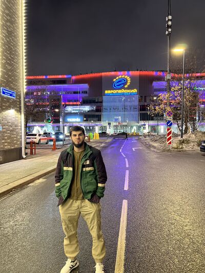  ,   Alan, 27 ,   ,   