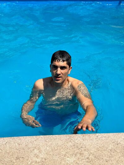  ,   Armen, 36 ,   ,   , c 