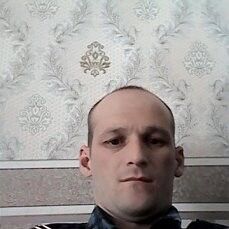  ,   Asker, 40 ,   