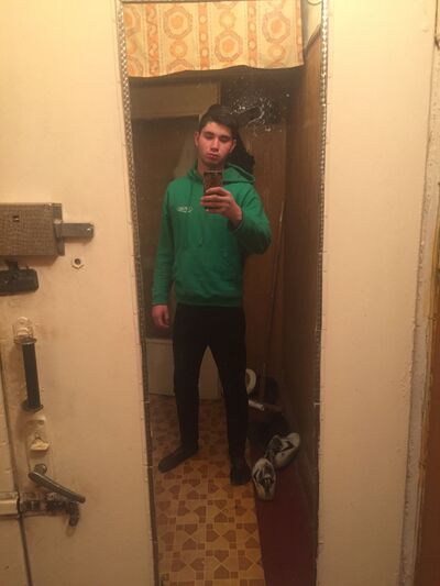  ,   Maksi, 22 ,   ,   
