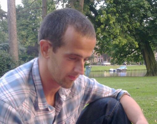  ,   Alex, 40 ,   