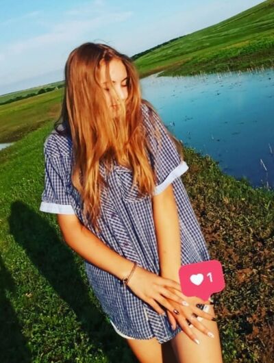  ,   Naya, 22 ,   