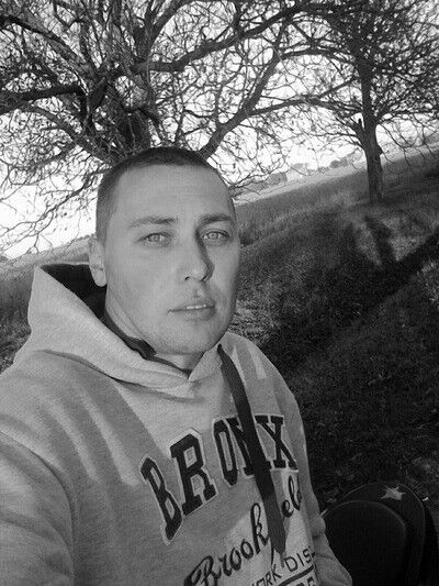  ,   Dennys, 37 ,   ,   , c 