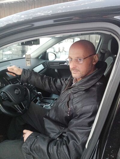  ,   Vlad, 47 ,   ,   