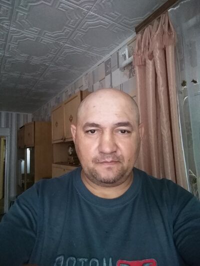  ,   Albert, 49 ,     , c 