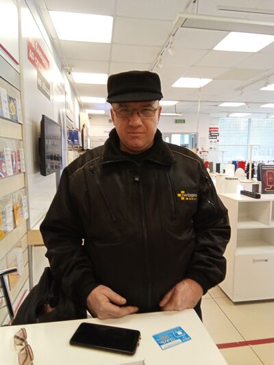  ,   Igor, 52 ,   ,   
