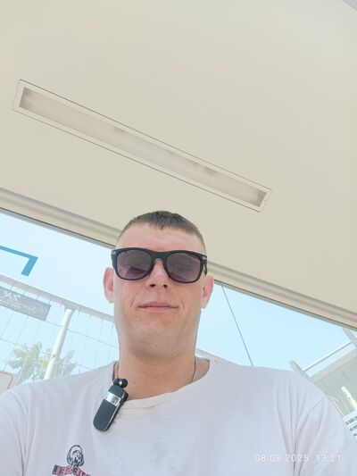  ,   Slafka, 33 ,   ,   