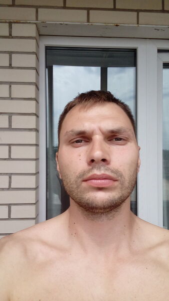  ,   Anton, 37 ,  