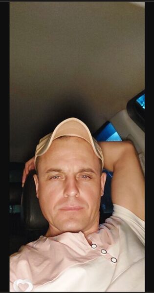  --,   Nik, 35 ,   ,   