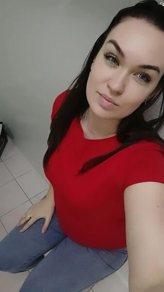 ,   Yekaterina, 33 ,   