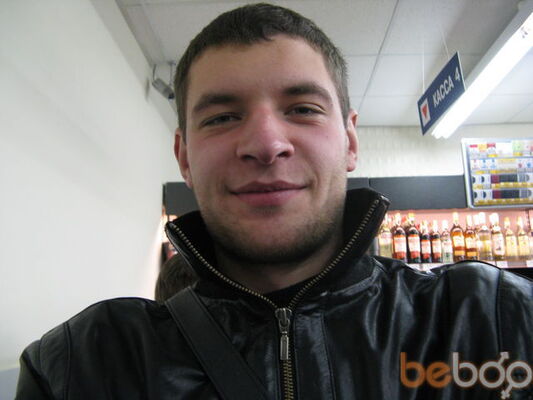  ,   Petr, 37 ,  