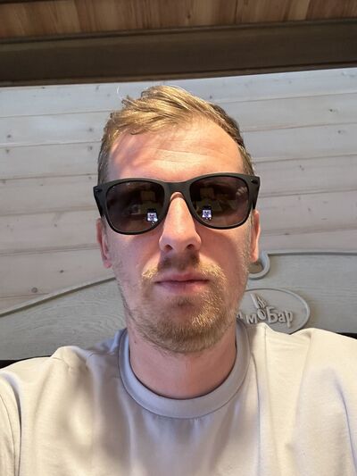  ,   Pavel, 37 ,   ,   