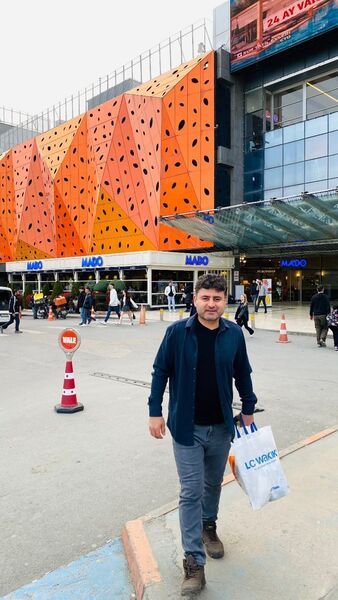  ,   Adem, 42 ,   ,   , c 