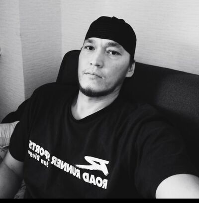  ,   Rustam, 33 ,  