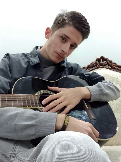  ,   Adrian, 18 ,   ,   