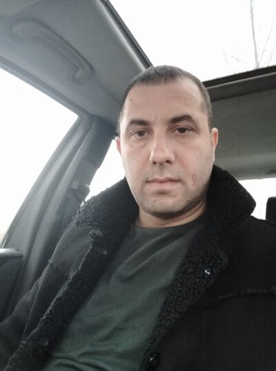  ,   Ruslan, 37 ,   ,   