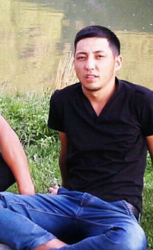  ,   Akzhol, 32 ,   ,   , c 