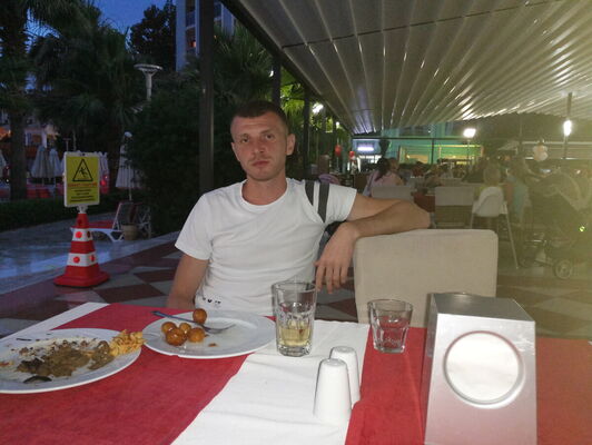  ,   Maxim, 40 ,   ,   , c 