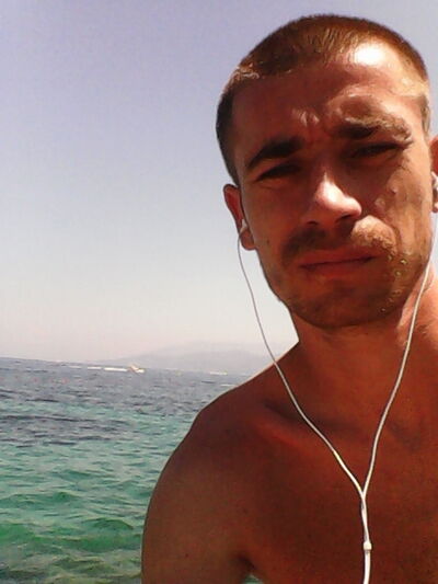  ,   Volodia, 42 ,   ,   , c 
