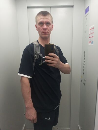  ,   Artem, 36 ,   ,   