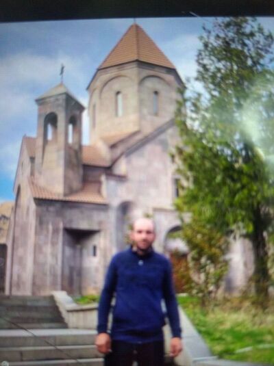  ,   Vardan, 43 ,   ,   