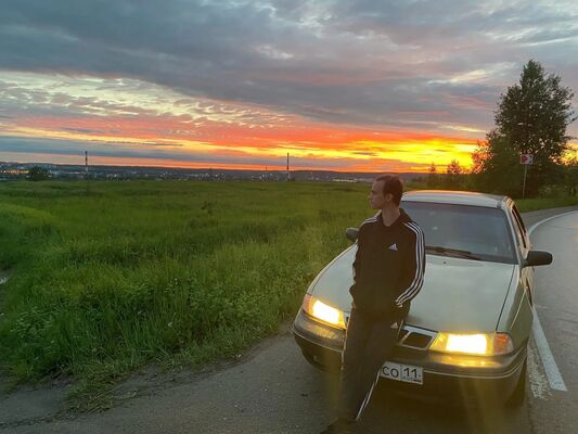  ,   Maxim, 23 ,   ,   , c 