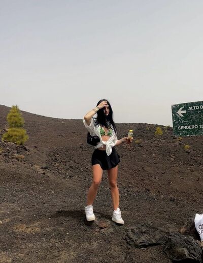  ,   Diana, 25 ,   ,   