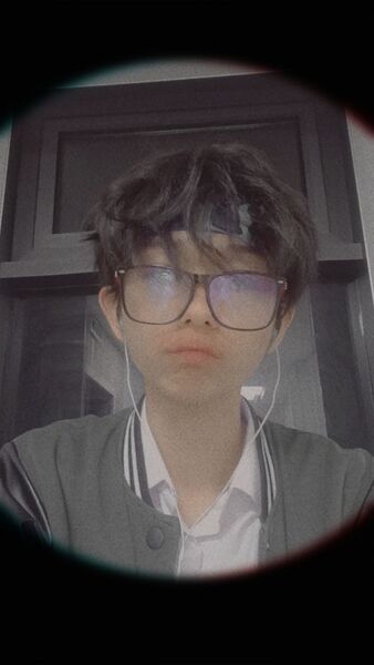  ,   Lui, 20 ,   ,   