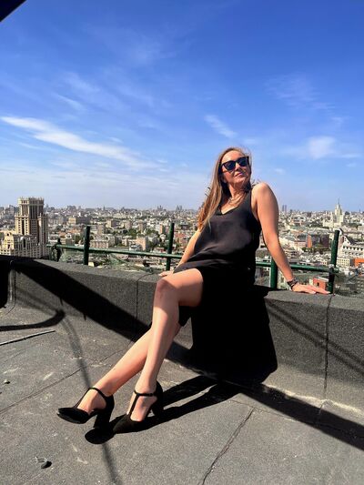  ,   Elena, 39 ,   ,   , c 
