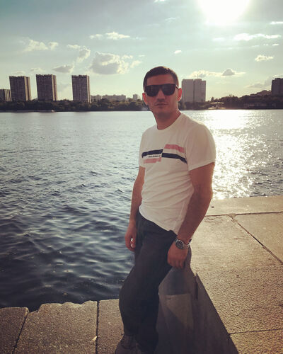  ,   Am, 37 ,  