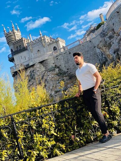  ,   Mustafa, 31 ,  