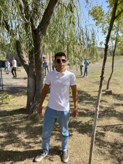  Charenton-le-Pont,   , 20 ,   ,   