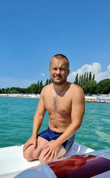  ,   Maximus, 33 ,   ,   , c , 