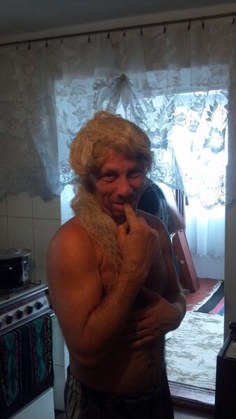  ,   Viktor, 49 ,  