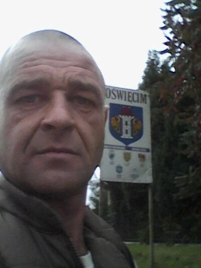  ,   Andr, 49 ,   