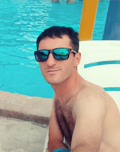  ,   Karim, 35 ,   ,   , c , 