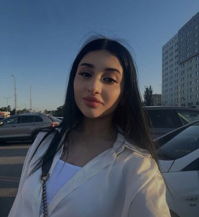  ,   Rosa, 23 ,   ,   