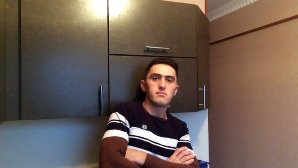  ,   Ibragim, 35 ,   ,   , c 