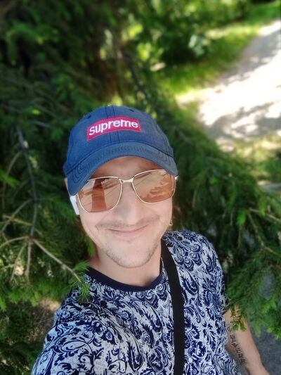  ,   Artist, 31 ,     , c , 